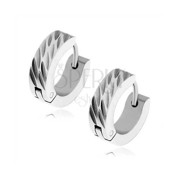 Glossy steel earrings in silver colour, diagonal decorative notches