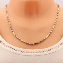 Bicoloured chain made of 316L steel, longer and shorter prisms with notches, 3 mm