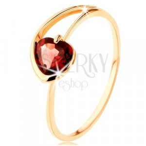 Ring made of yellow 9K gold - red garnet heart, asymmetrical shoulders