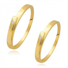 14K yellow gold band - split shoulders with clear brilliant