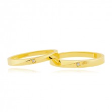 Gold bands in 14K yellow gold - diagonal bevelled line, clear zircon